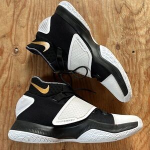 NIKE Zoom Hyperrev Black White Gold 820224-071 Basketball Shoes/Sneakers 10.5